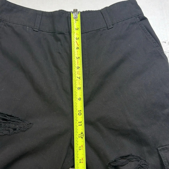 Forever 21 Black Distressed Denim Jogger Womens Size Large NWT 100% Cotton - Picture 10 of 13